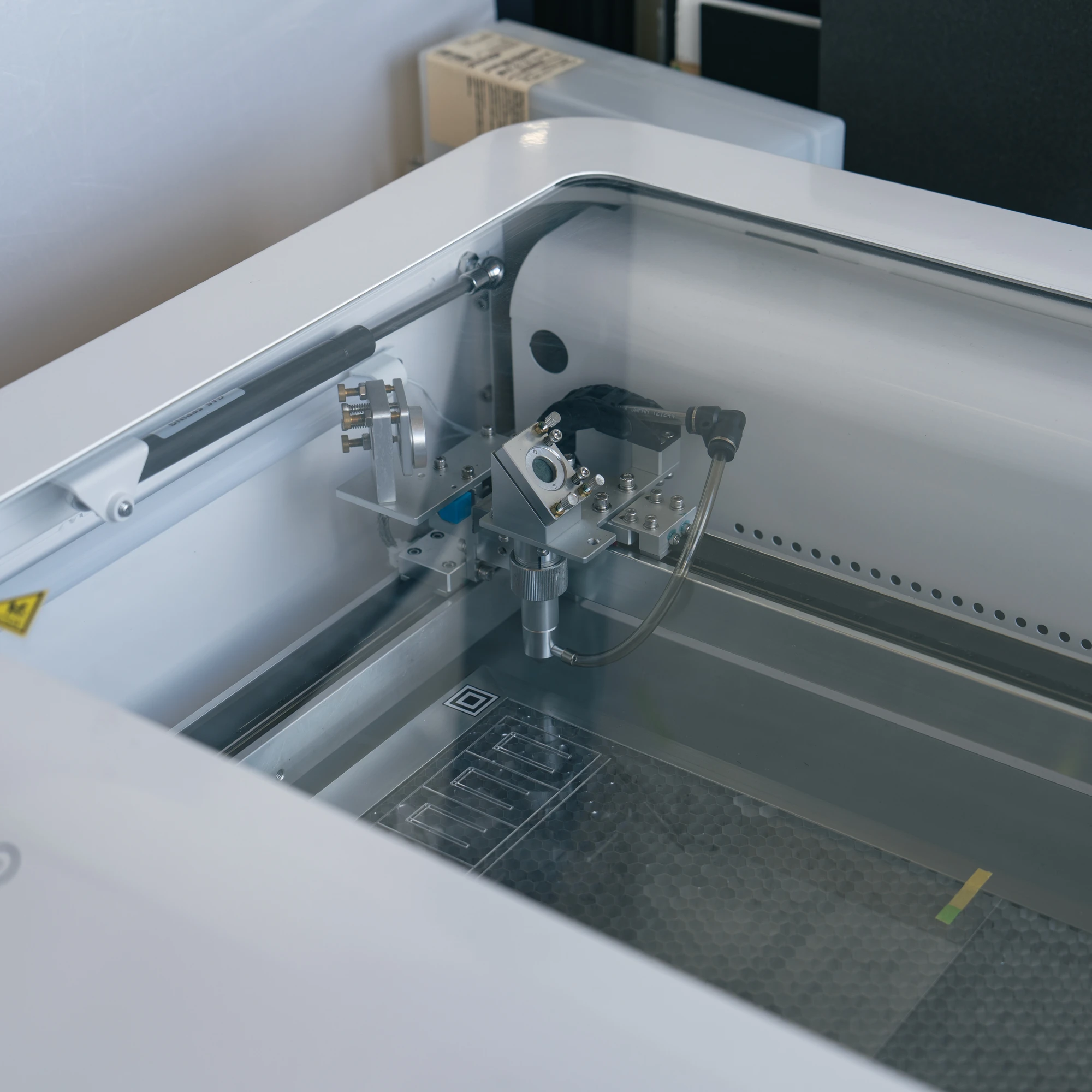 レーザーカッター