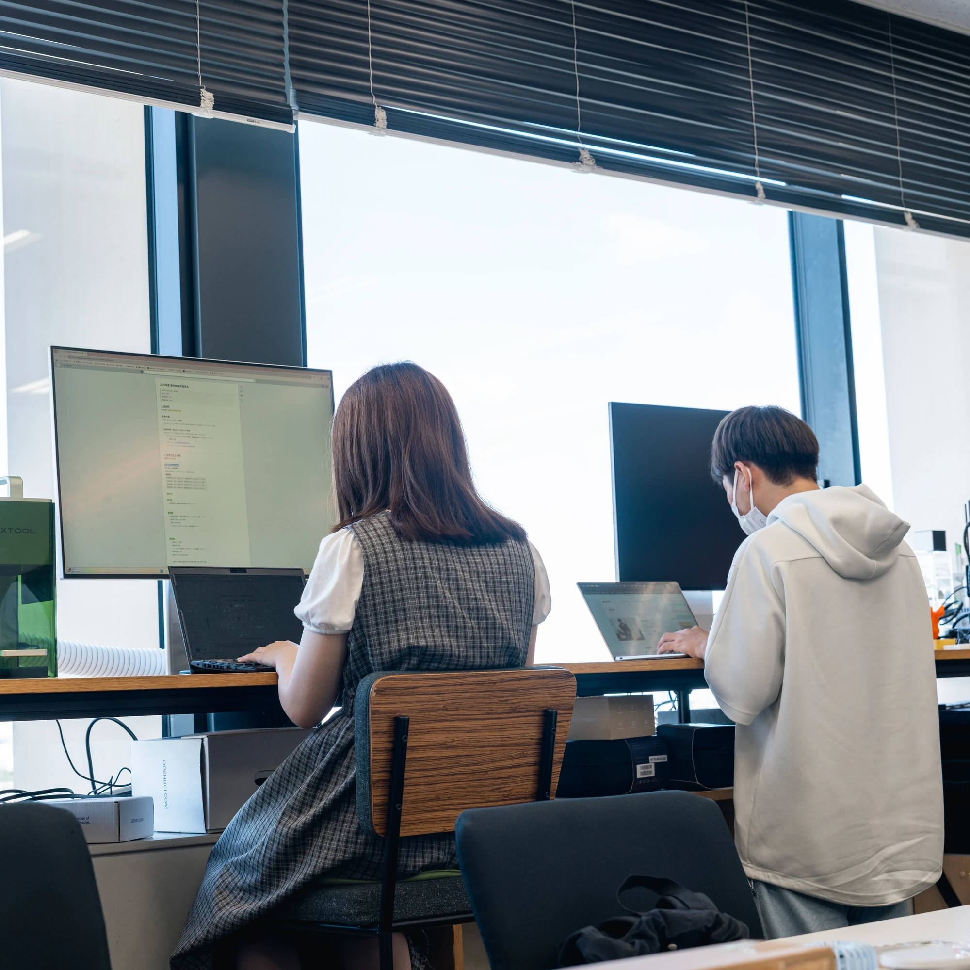 スタンディングデスク